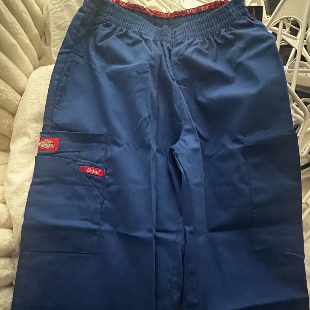 Women’s Dickies Scrub Pants Cargo
